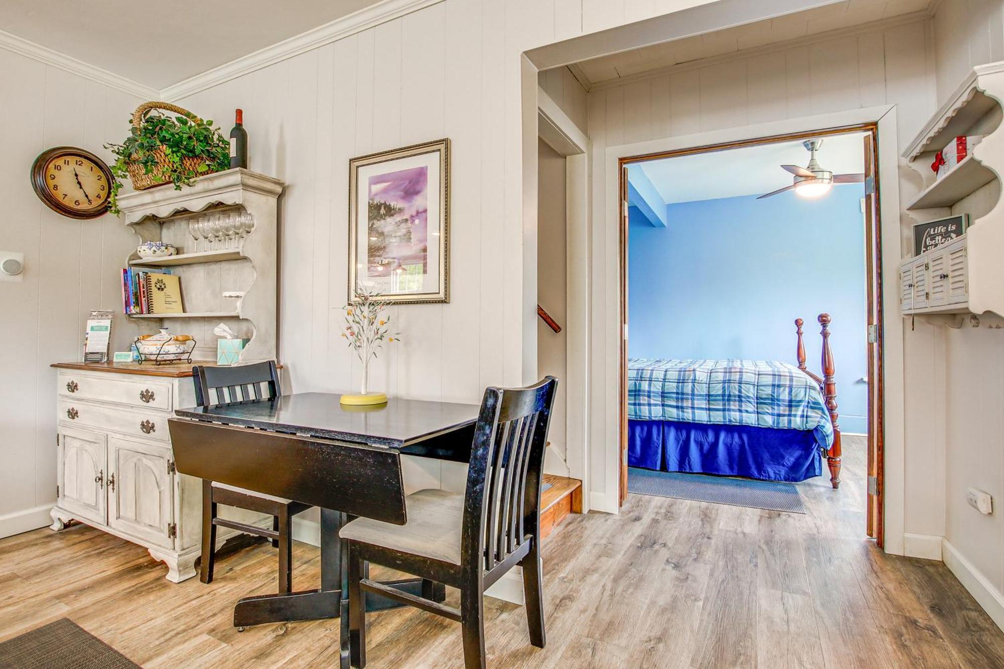 Lavish House With Patio - 2 Blocks To Green Lake! Exterior photo